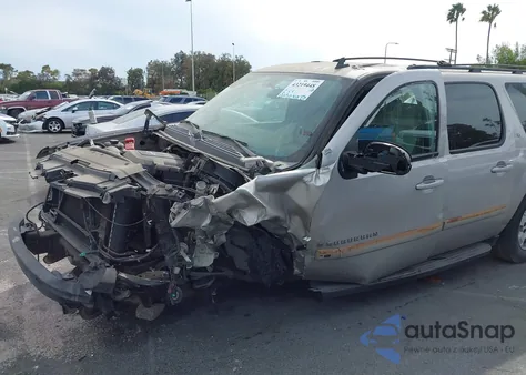 2007 Chevrolet Suburban 1500 Lt from USA, damaged, VIN 3GNFC16057G265038